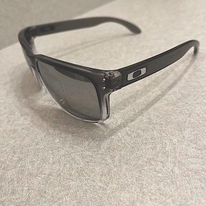 Mens Oakley Holbrook sunglasses